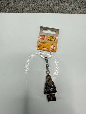 LEGO Star Wars Chewbacca Minifigure Keychain New with Tags